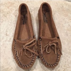 Minnetonka moccasins size 9.5